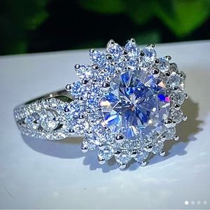 Elegant silver plated and cubic zirconia ring, size 8